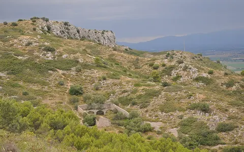 Paisaje del macizo del Montgrí en Cataluña
